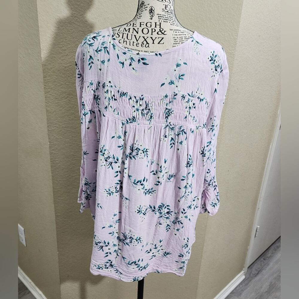 TORRID pale pink floral Crinkle Gauze Smocked Button-Front Top plus size 2X - Picture 3 of 8